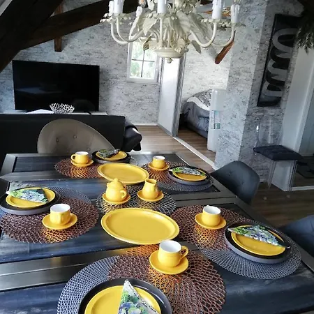 Loft 2020 Hirmer Apartment *